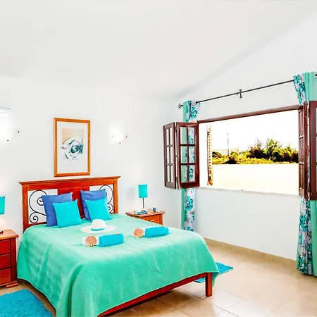 Villa Ushuaia With 3 Bedrooms * Albufeira